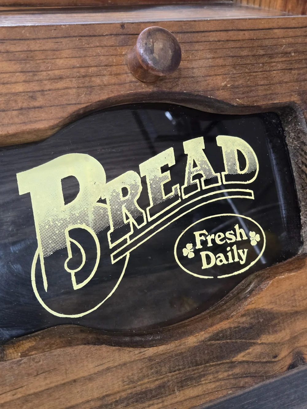 Vtg Wood Fresh Bread Box Stenciled Glass Face Farmhouse Breadbox Cottagecore